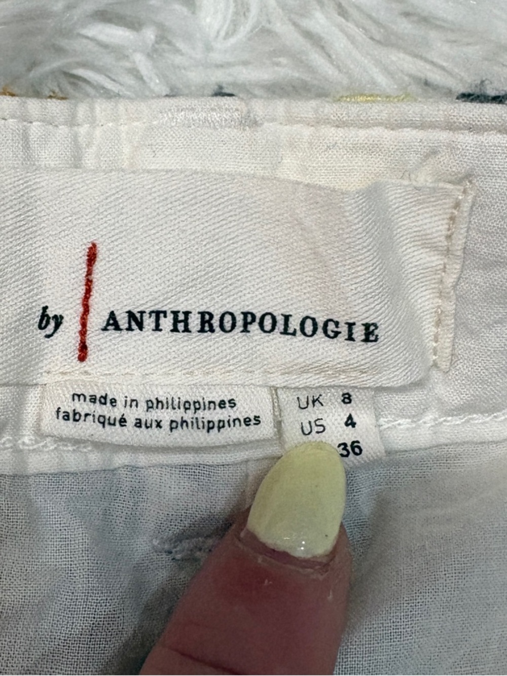 Anthropologie Quincy Embroidered Eyelet Pencil Skirt - Picture 4 of 4